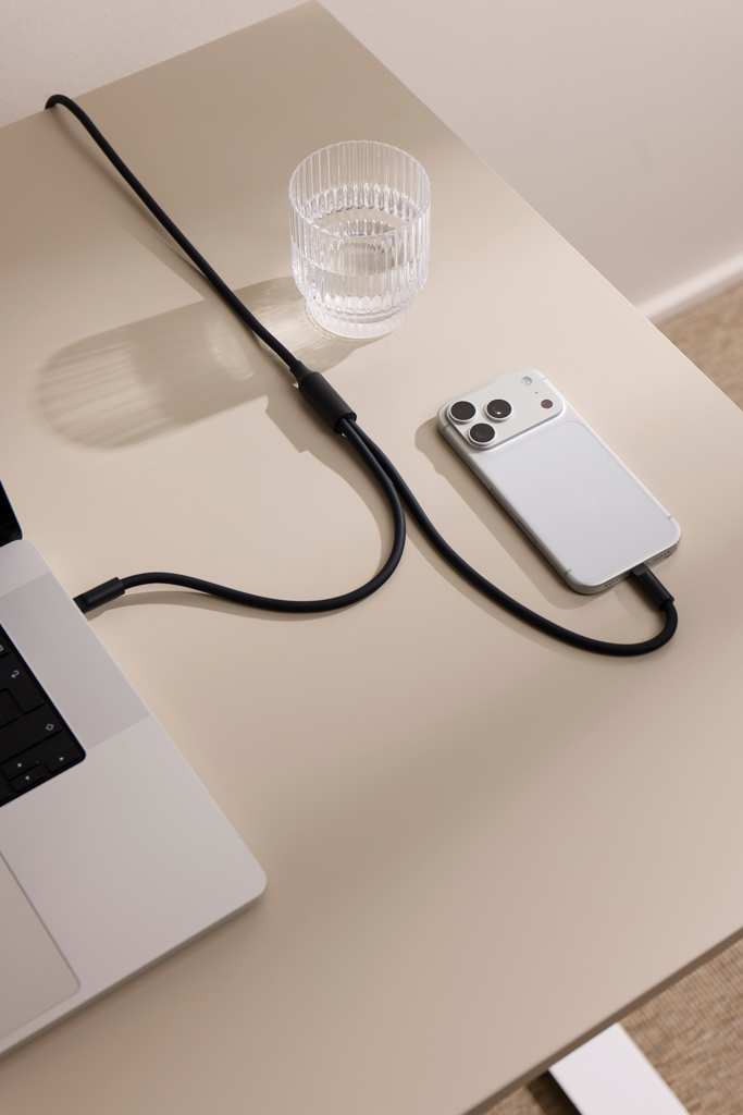 VINGA Baltimore Silikon-Multiladekabel USB-C auf 2x USB-C, 100 W, 120 cm