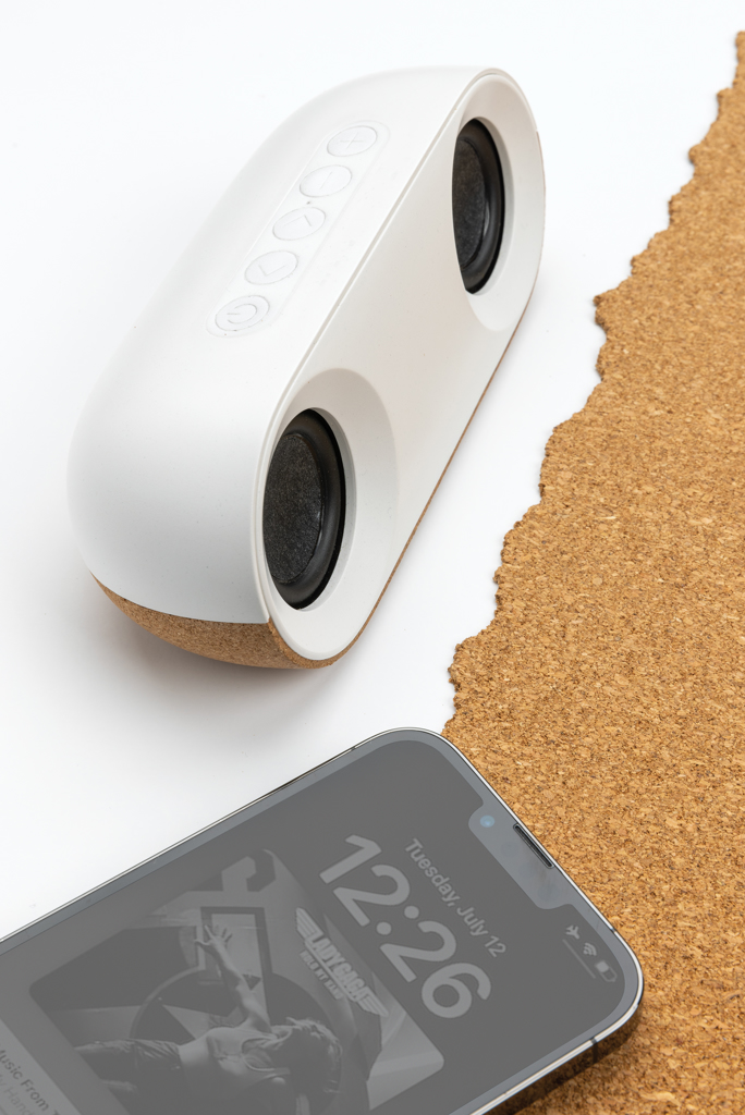 Oregon 10W Bluetooth-Lautsprecher aus FSC-Kork und RCS-recyceltem ABS Oregon 10W Bluetooth-Lautsprecher aus FSC-Kork und RCS-recyceltem ABS