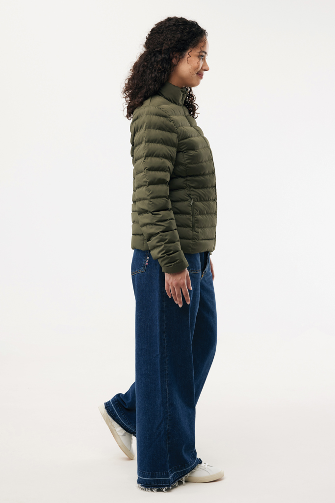 IQONIQ Maiko Damen Steppjacke aus 100% recyceltem Polyester – Werbeartikel mit Logo-Veredelung