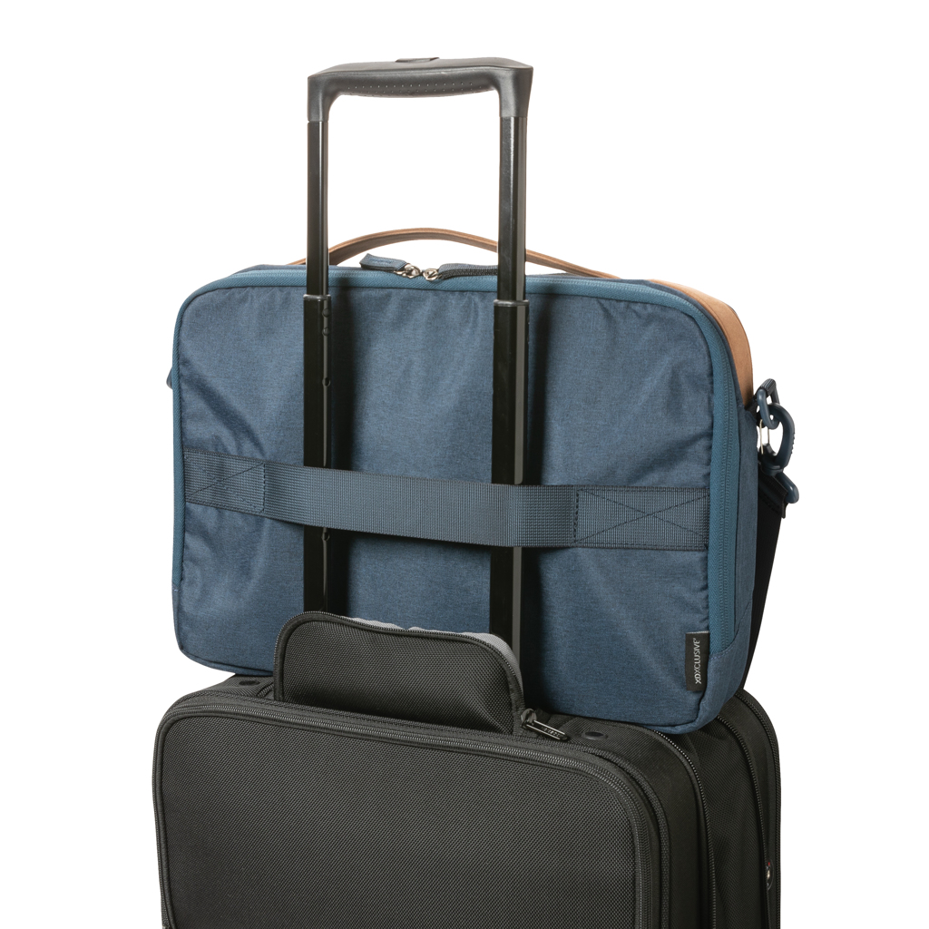 XD Xclusive Impact AWARE 15,6 Zoll Laptoptasche aus recyceltem PET XD Xclusive Impact AWARE 15,6 Zoll Laptoptasche aus recyceltem PET