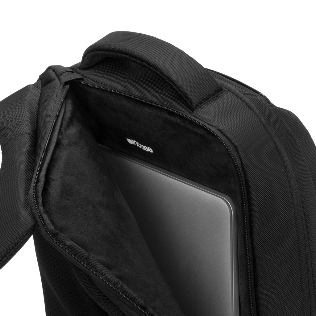 Incase ICON Slim Pack Laptop-Rucksack 16 Zoll aus Nylon mit Logo-Bestickung Incase ICON Slim Pack Laptop-Rucksack 16 Zoll aus Nylon mit Logo-Bestickung