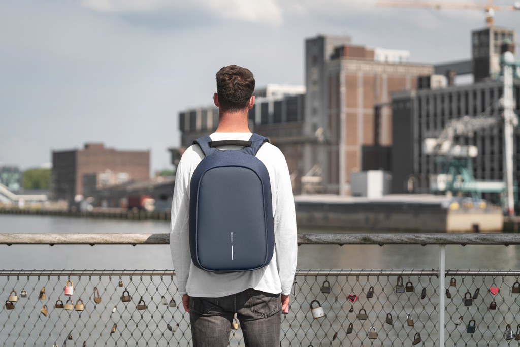XD Design Bobby Hero XL Anti-Diebstahl-Rucksack aus rPET — bedruckbar