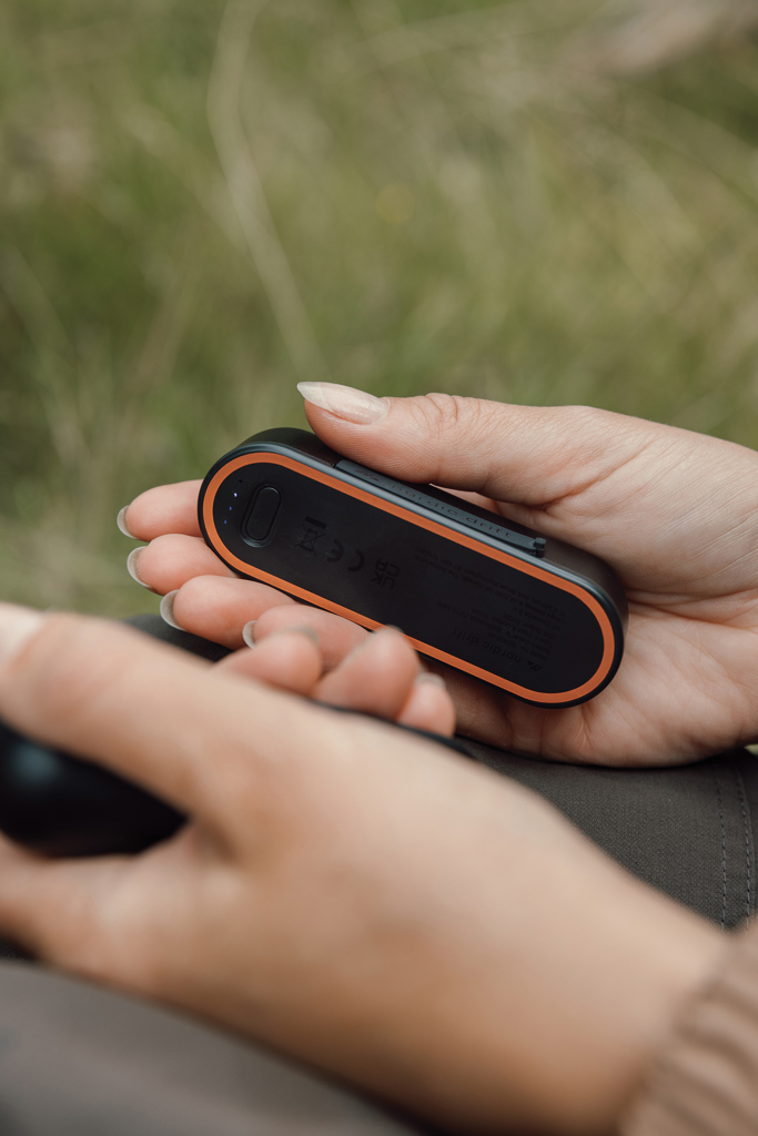 Nordic Drift Everest Dual-Handwärmer mit 6.000-mAh-Powerbank, mit Logo-Gravur Nordic Drift Everest Dual-Handwärmer mit 6.000-mAh-Powerbank, mit Logo-Gravur