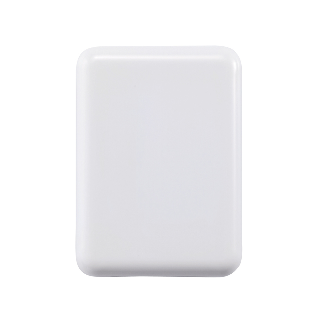 XD Collection Reiseadapter mit 4-fach USB-Anschluss – mit Logo bedruckbar