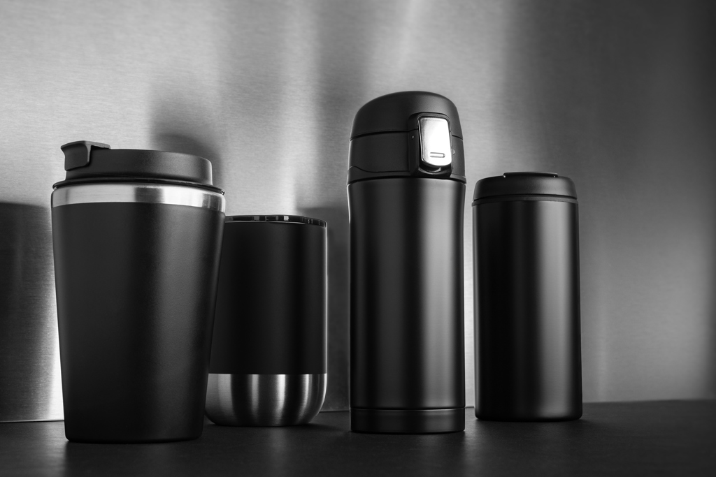 XD Xclusive Metro Becher 300 ml aus RCS-zertifiziertem Recycling-Edelstahl mit Logo-Veredelung