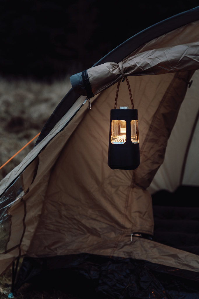 Nordic Drift Everest Campinglaterne mit 10-W-Lautsprecher, IPX4 – mit Logo bedruckbar