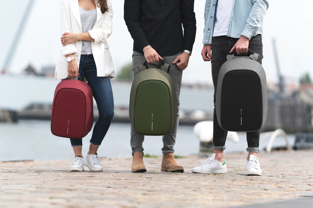 XD Design Bobby Hero Regular Anti-Diebstahl-Rucksack aus rPET mit Logodruck