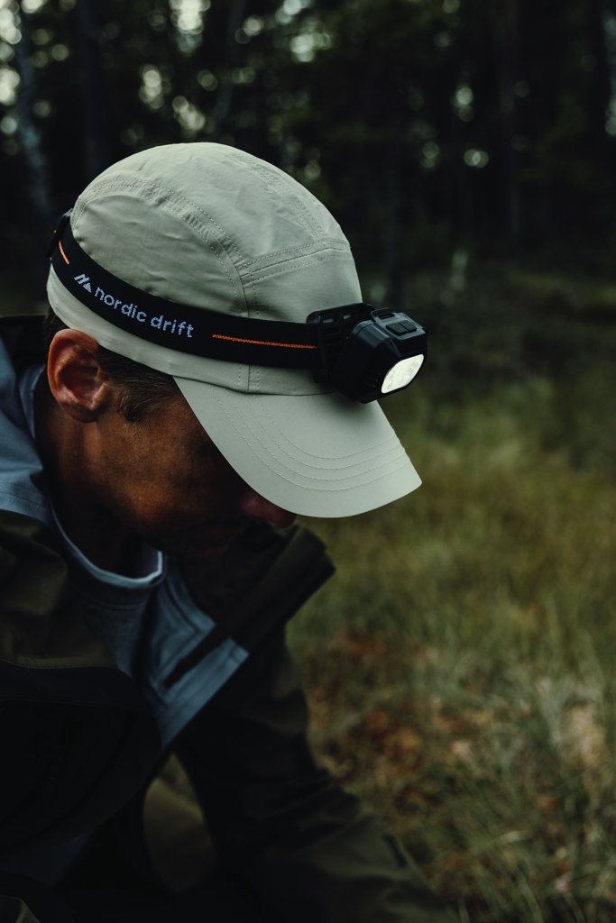 Nordic Drift Everest Akku-Taschenlampe 1.000 Lumen mit Zoom – mit Logo