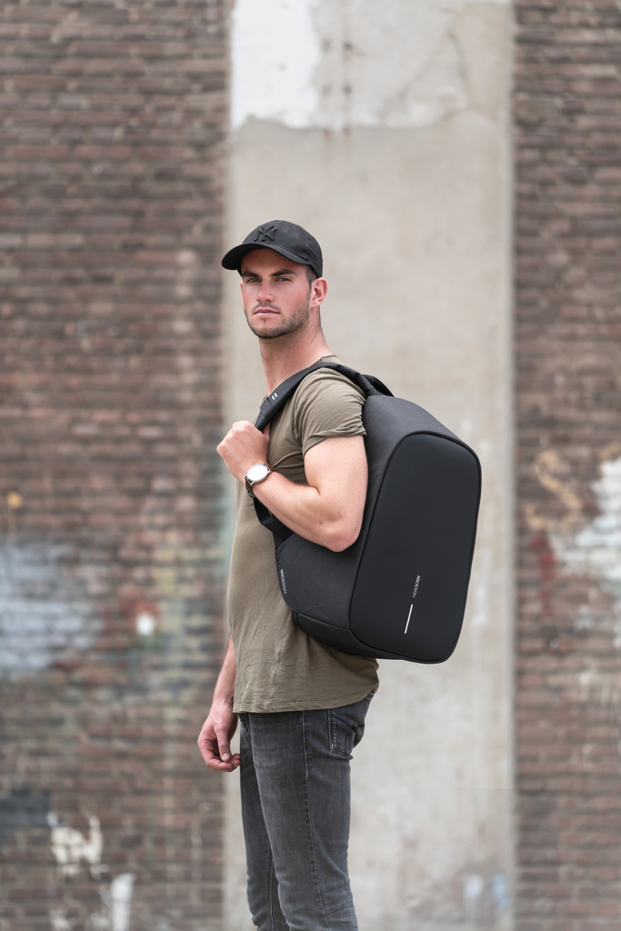 XD Design Bobby Hero XL Anti-Diebstahl-Rucksack aus rPET — bedruckbar XD Design Bobby Hero XL Anti-Diebstahl-Rucksack aus rPET — bedruckbar
