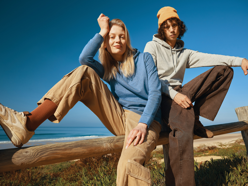 IQONIQ Torres Hoodie aus Recycling- und Bio-Baumwolle, unisex, bestickbar und bedruckbar