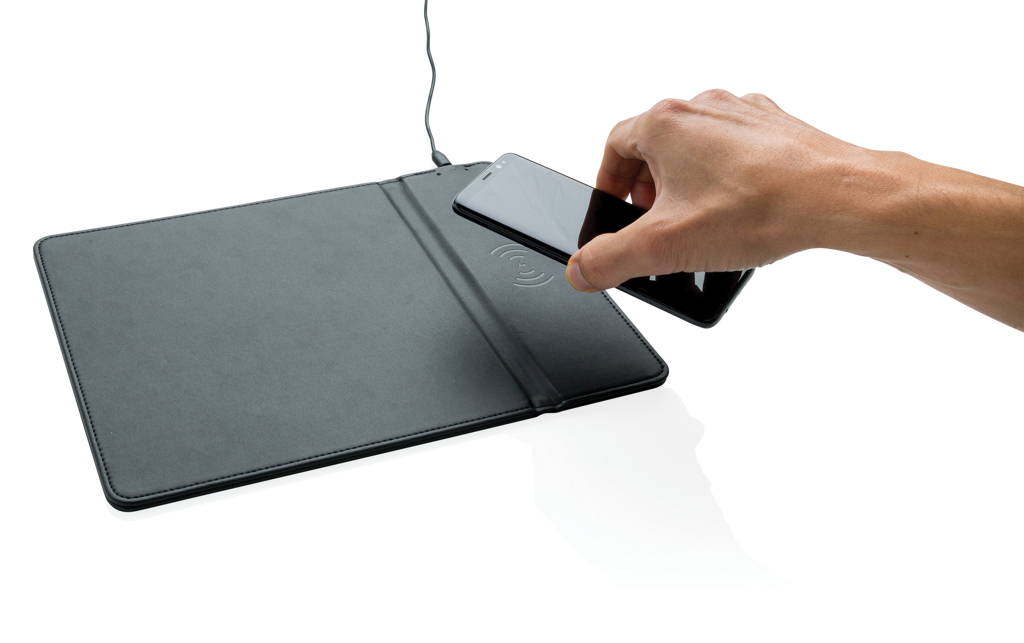 XD Collection Mousepad mit Wireless-5W-Charging und Handyhalter, Qi-kompatibel XD Collection Mousepad mit Wireless-5W-Charging und Handyhalter, Qi-kompatibel