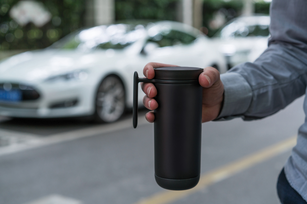 XD Design Clik Reisebecher 225 ml mit Griff, doppelwandig & auslaufsicher XD Design Clik Reisebecher 225 ml mit Griff, doppelwandig & auslaufsicher