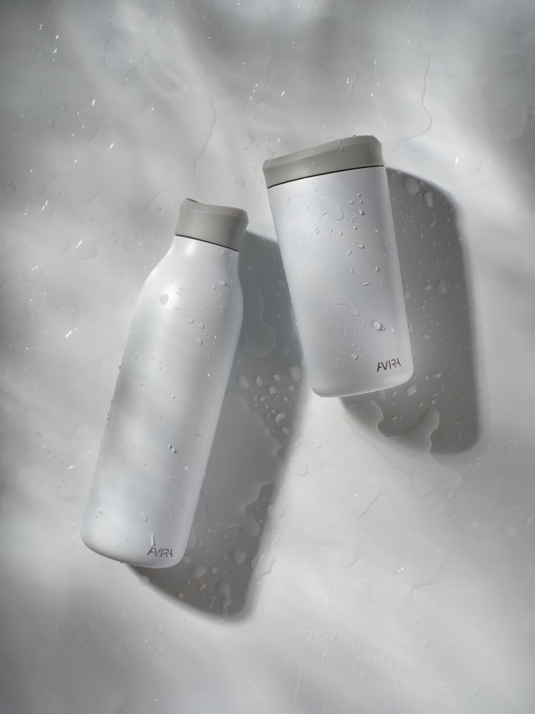 Avira Alix Klickbecher 400 ml — RCS-Recycling-Stahl mit One-Click-Deckel Avira Alix Klickbecher 400 ml — RCS-Recycling-Stahl mit One-Click-Deckel