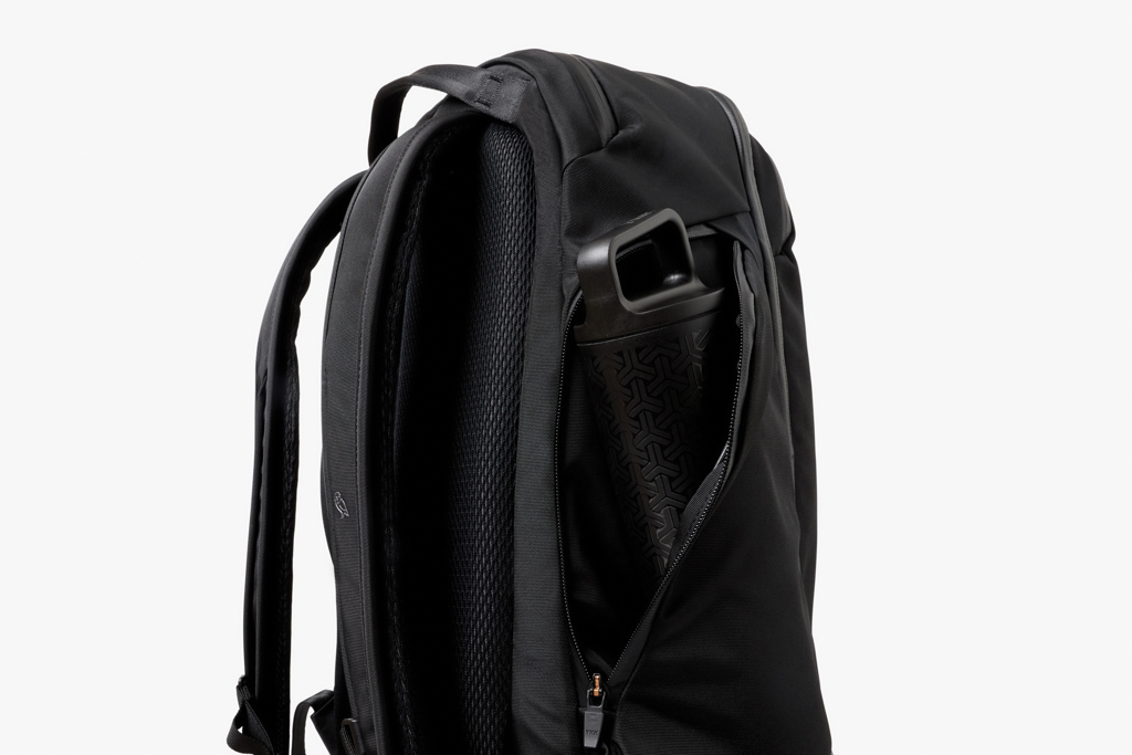 Bellroy Transit Rucksack — 16-Zoll-Laptop-Reiserucksack aus recyceltem PET Bellroy Transit Rucksack — 16-Zoll-Laptop-Reiserucksack aus recyceltem PET