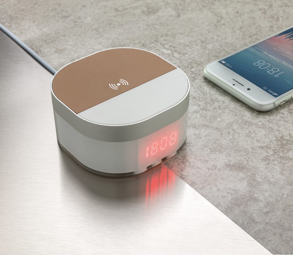 Qi 5W Wireless Ladeuhr mit Aluminium – weiß Qi 5W Wireless Ladeuhr mit Aluminium – weiß