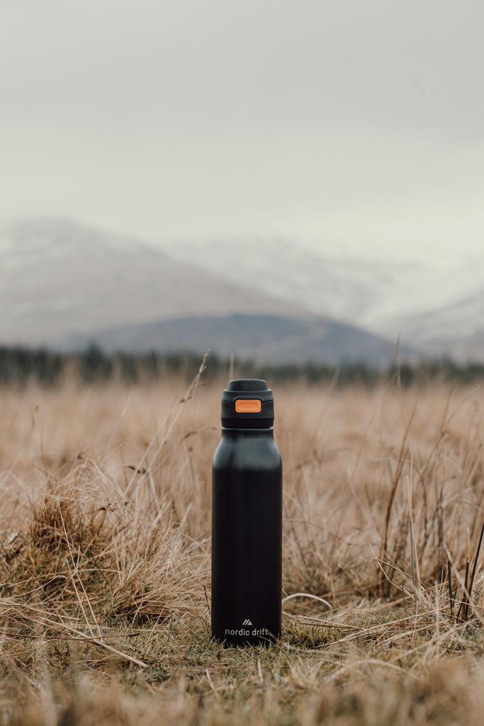 Nordic Drift Trail Wasserflasche 750ml aus 68 % recyceltem Edelstahl, RCS-zertifiziert, bedruckbar