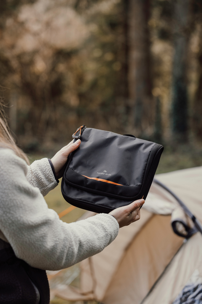 Nordic Drift Trail RCS Kulturbeutel 3 L recyceltes PET schwarz – mit Logo bedruckbar