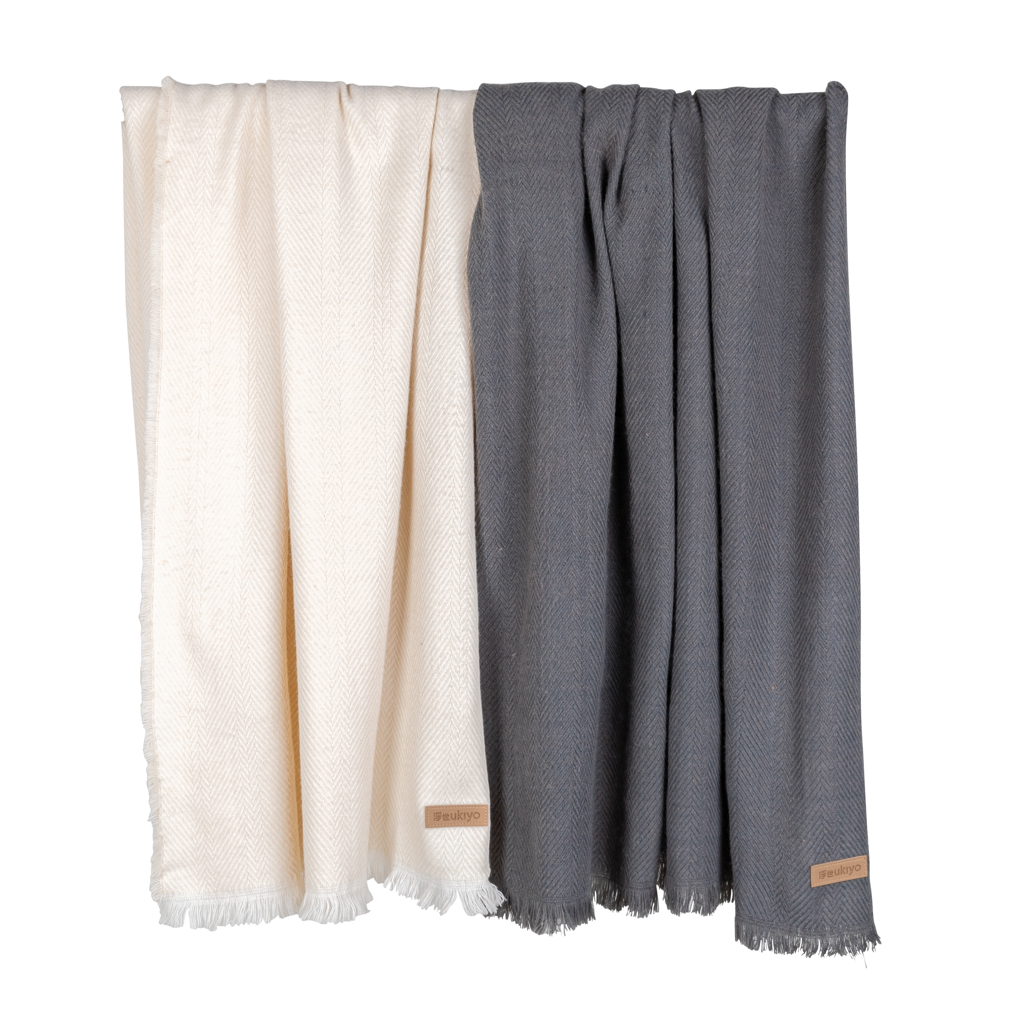 Ukiyo Aware Polylana gewebte Decke 130x150 cm mit Logo-Bestickung