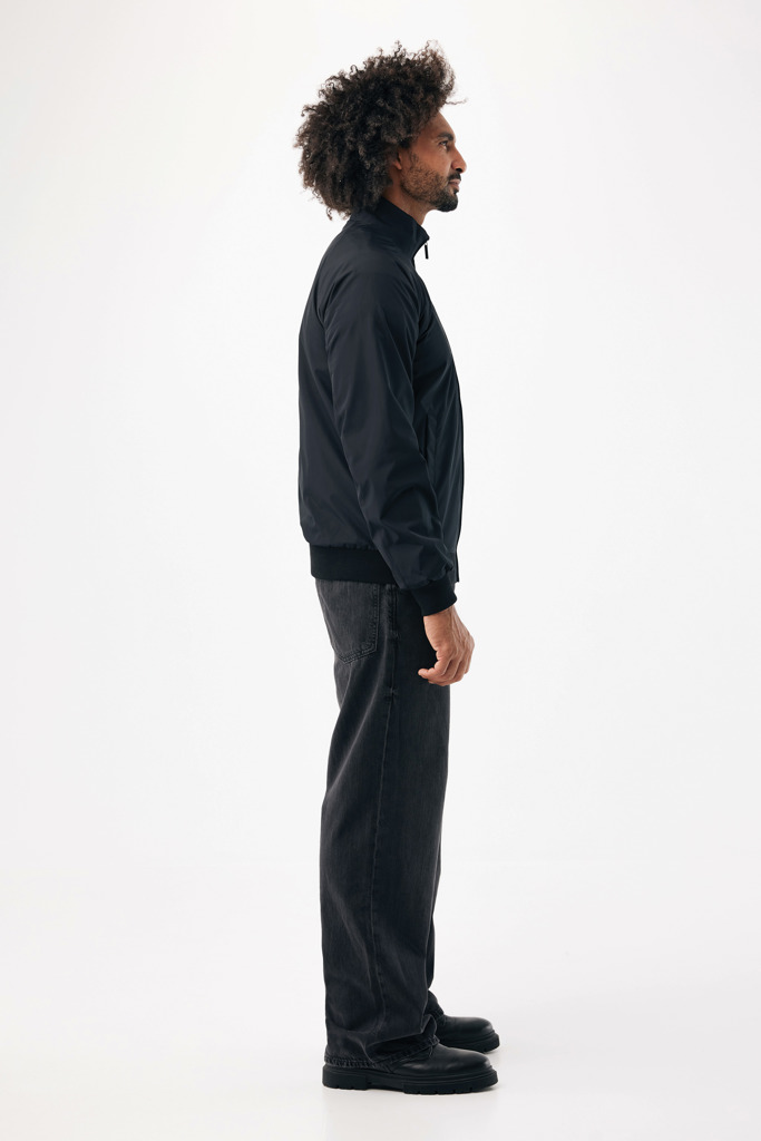 IQONIQ Odin Urban Jacke aus 100 % recyceltem Polyester, GRS-zertifiziert, mit individueller Stickerei oder Druck