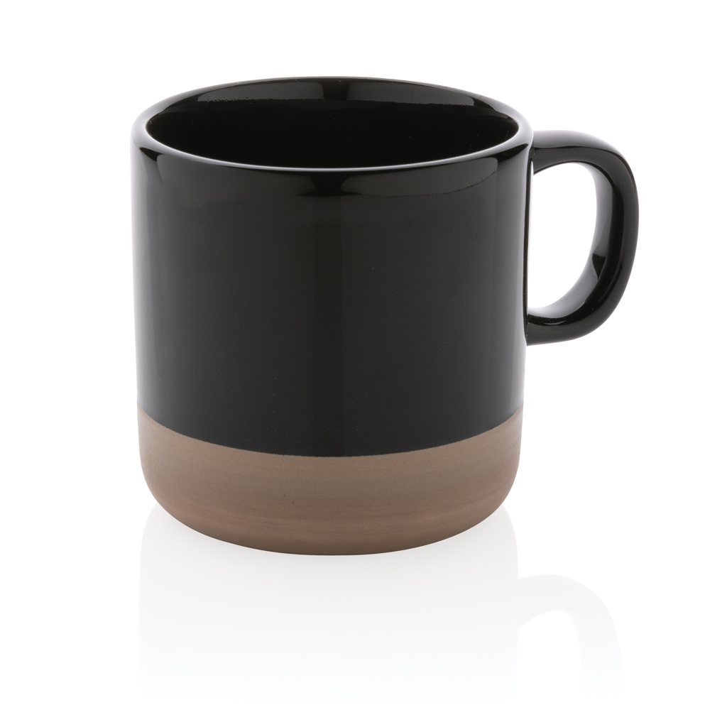 Keramikbecher 360 ml, glasiert, Naturboden – schwarz