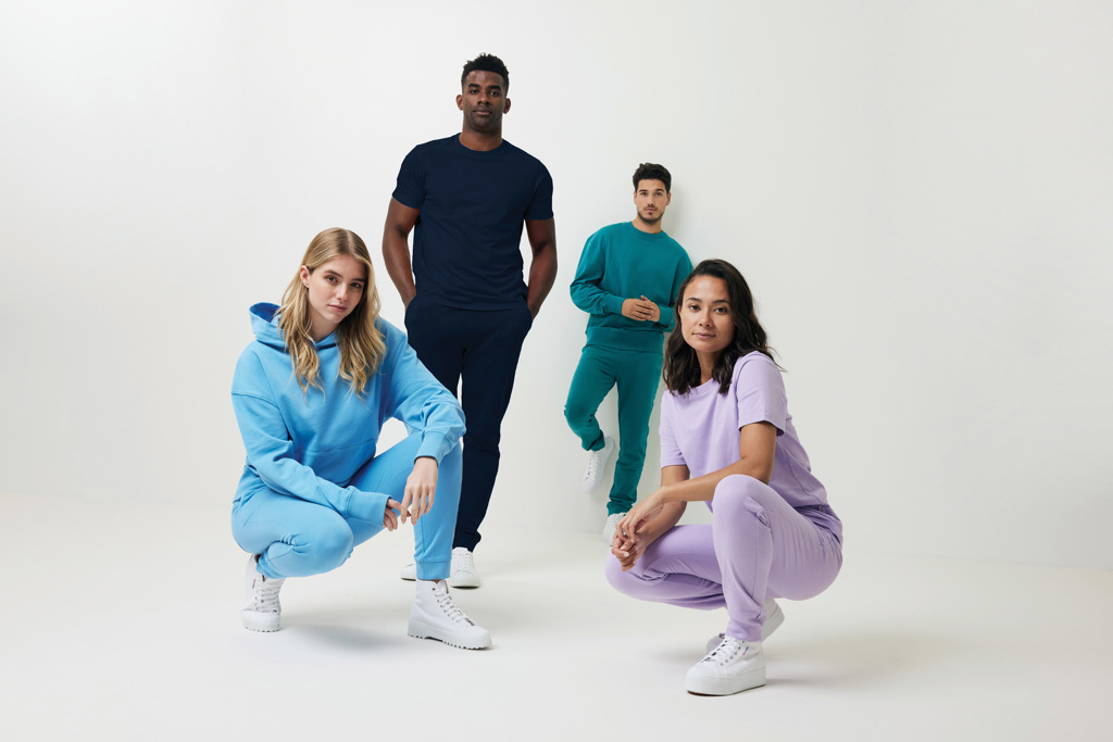 iqoniq Yoho Relax-Hoodie 340 g/m² aus 50 % recycelter & 50 % Bio-Baumwolle, bestickbar & bedruckbar