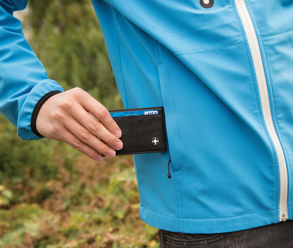 Swiss Peak RFID Anti-Skimming Kartenhalter PU mit Lasergravur