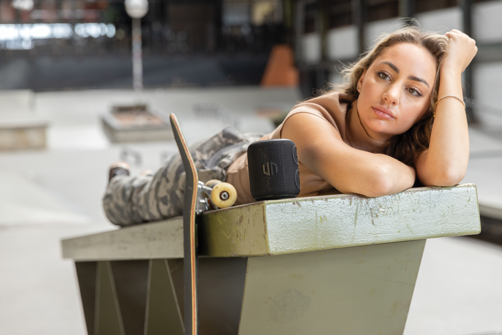 Urban Vitamin Palmdale 16W Bluetooth-Speaker IPX7 mit Lasergravur