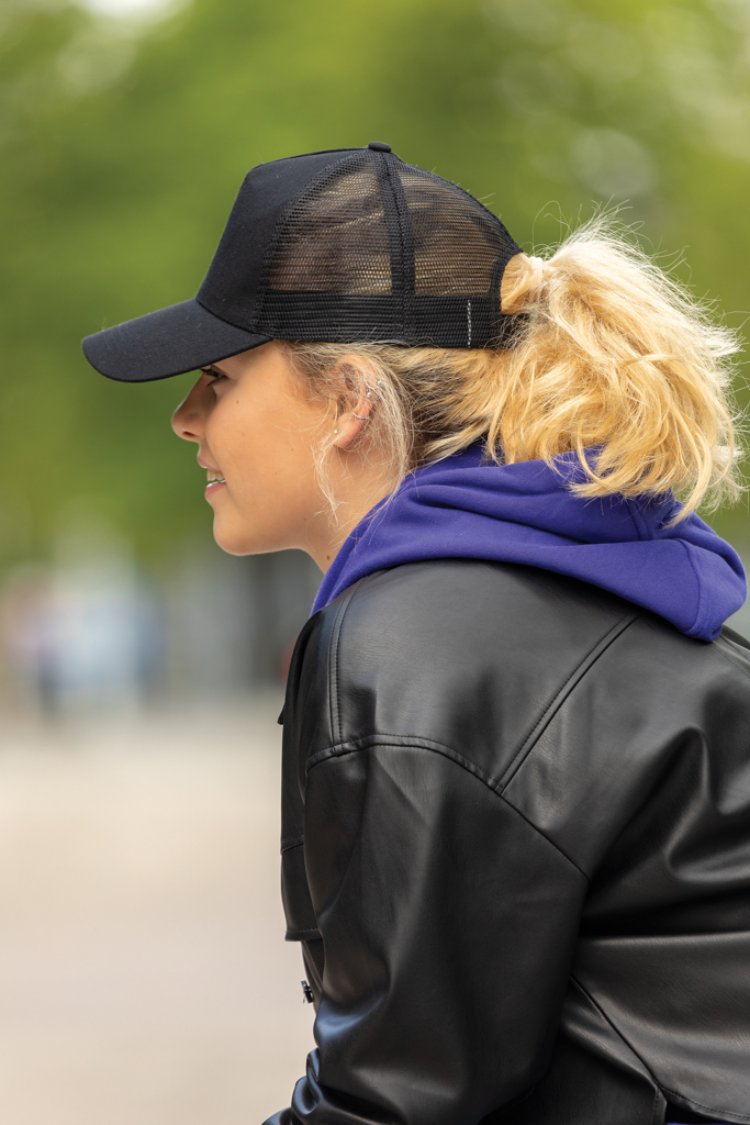 Trucker-Cap aus rCotton & rPET mit AWARE Tracer, bestickbar — XD Collection