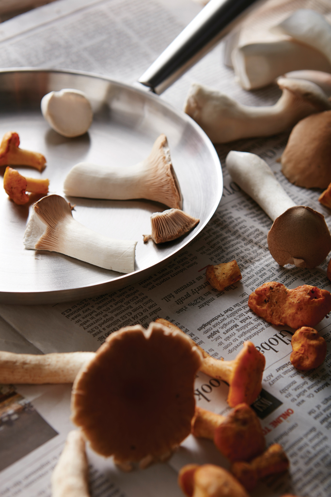 VINGA Vici Outdoorpfanne aus Edelstahl mit Holzgriff – individuell bedruckbar