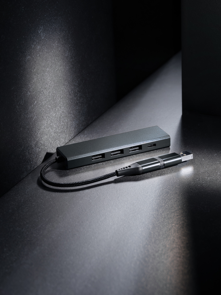 TerraHub Aluminium USB-Adapter 3-in-1 für Events und Kundenbindung