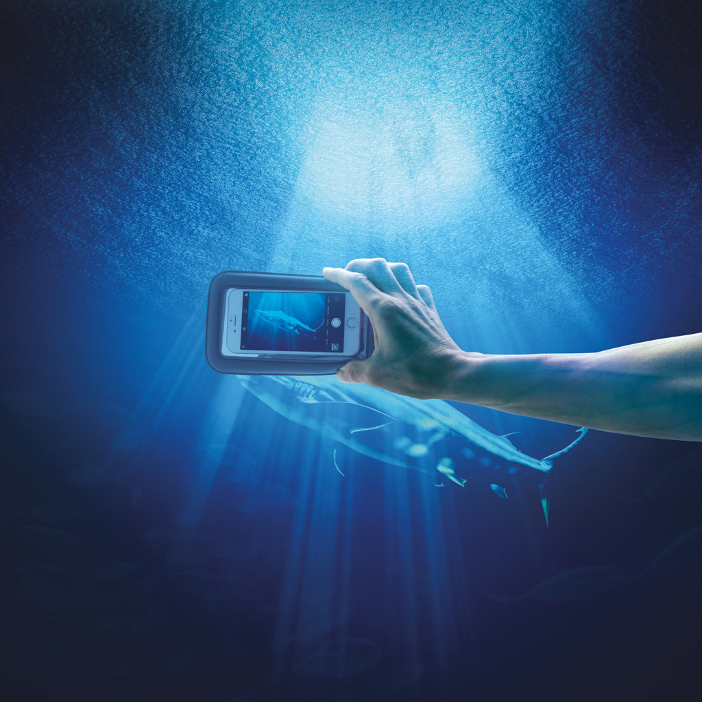 IPX8 wasserdichte, schwimmfähige Smartphone-Tasche schwarz IPX8 wasserdichte, schwimmfähige Smartphone-Tasche schwarz