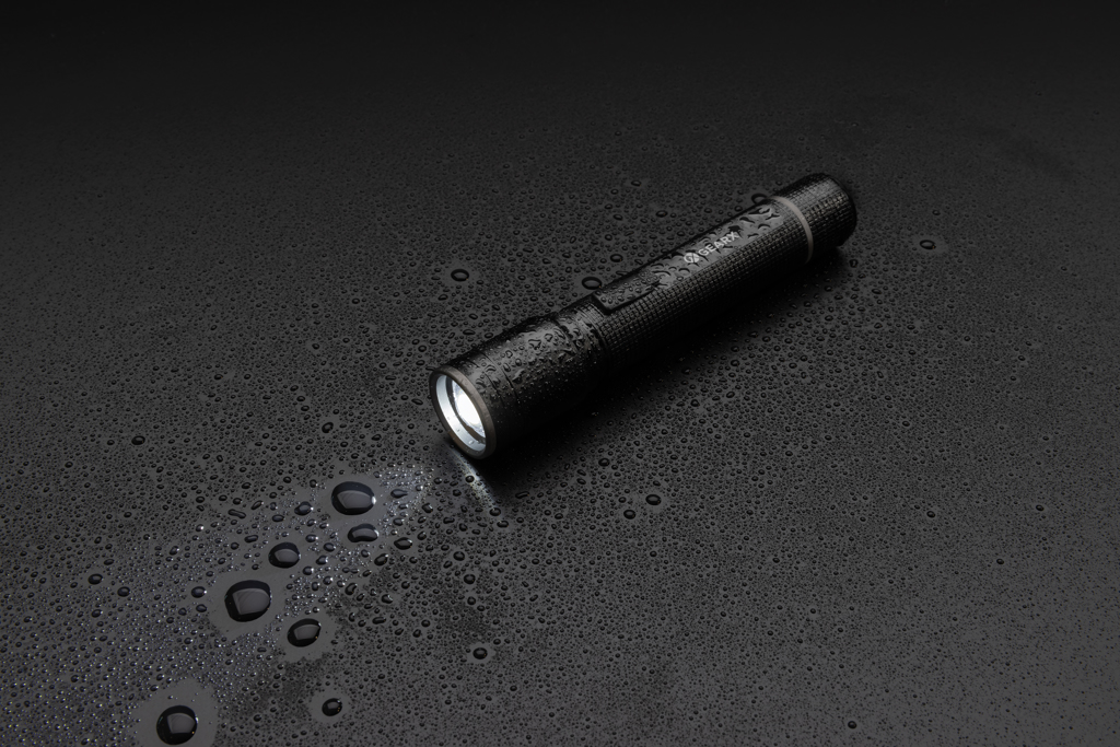 Gear X Taschenlampe P513.90 aus RCS-recyceltem Aluminium, USB-Akku, mit Logo bedruckbar