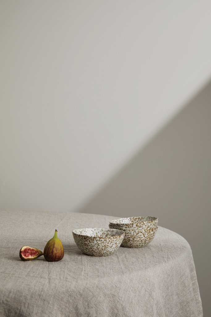 VINGA Nuvem Mini-Bowls 3er-Set aus handglasiertem Steingut VINGA Nuvem Mini-Bowls 3er-Set aus handglasiertem Steingut