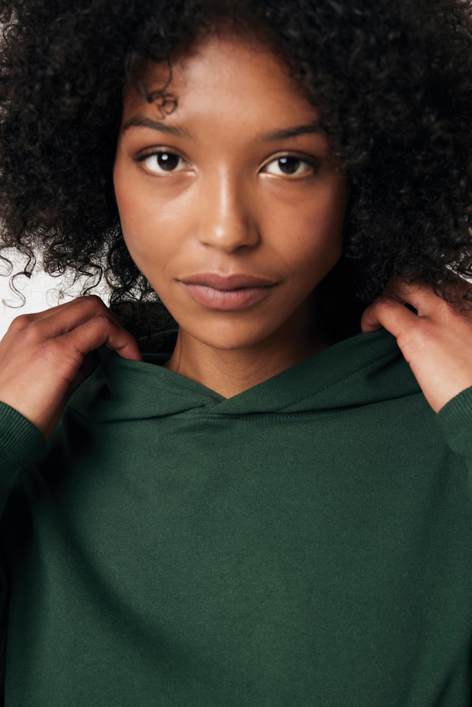 iqoniq Yoho Relax-Hoodie 340 g/m² aus 50 % recycelter & 50 % Bio-Baumwolle, bestickbar & bedruckbar