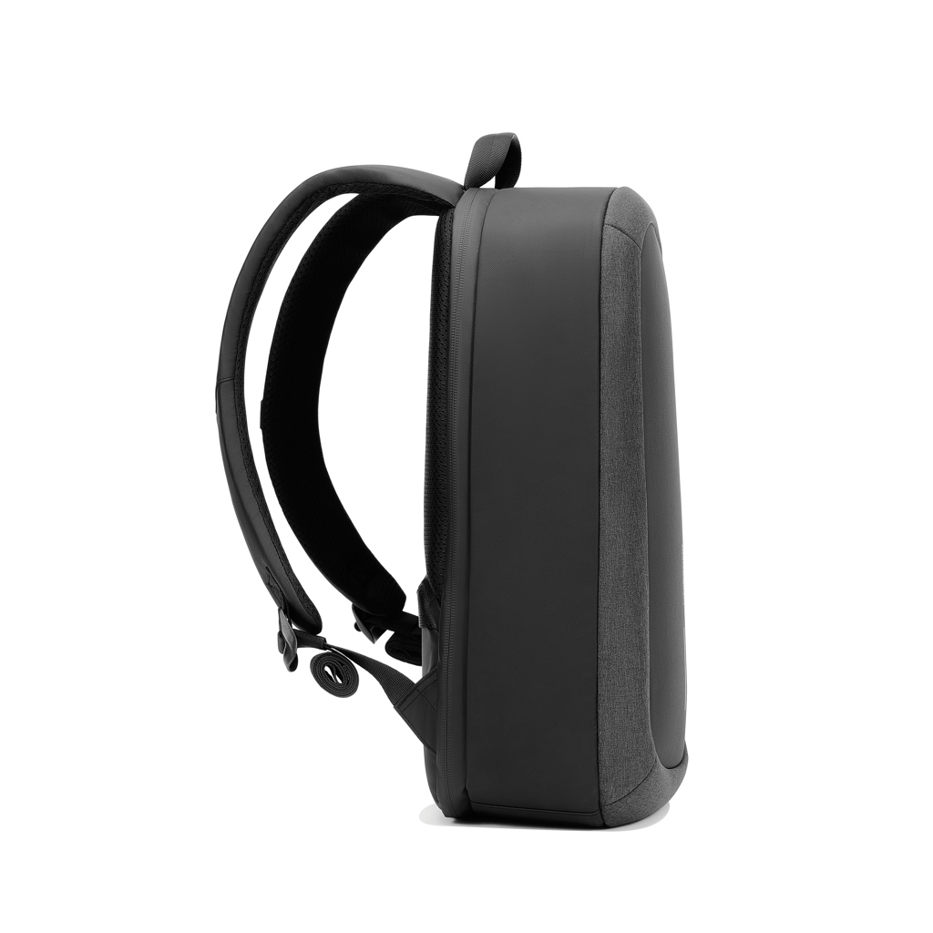 XD Design Bobby Edge Anti-Diebstahl-Rucksack aus R-PET mit RFID-Schutz und Logo-Veredelung XD Design Bobby Edge Anti-Diebstahl-Rucksack aus R-PET mit RFID-Schutz und Logo-Veredelung