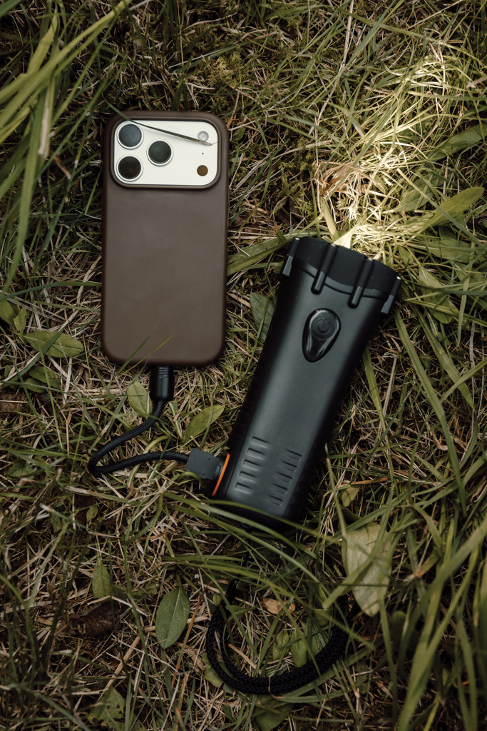 Nordic Drift Everest IPX8 Kurbel-Taschenlampe mit Powerbank, mit Logo bedruckbar