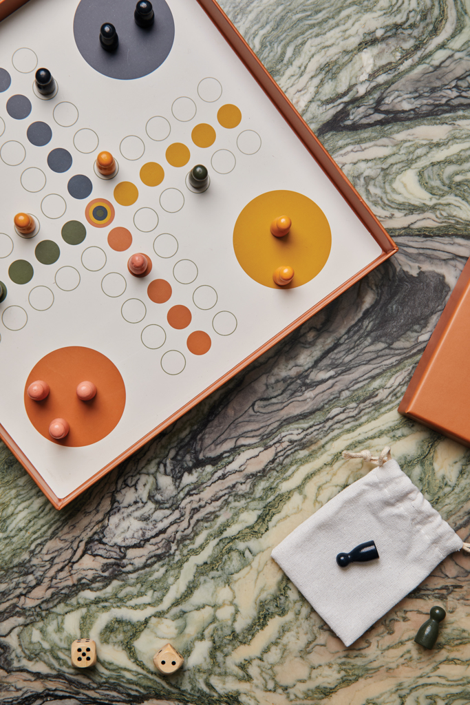Ludo Holz & Papier – Brettspiel mit Design-Box, braun Ludo Holz & Papier – Brettspiel mit Design-Box, braun