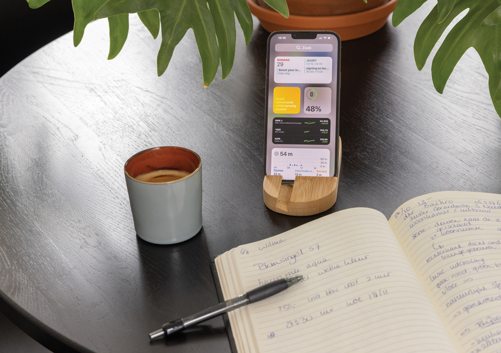 Bambus Schreibtisch-Halter für Smartphone & Tablet – braun Bambus Schreibtisch-Halter für Smartphone & Tablet – braun