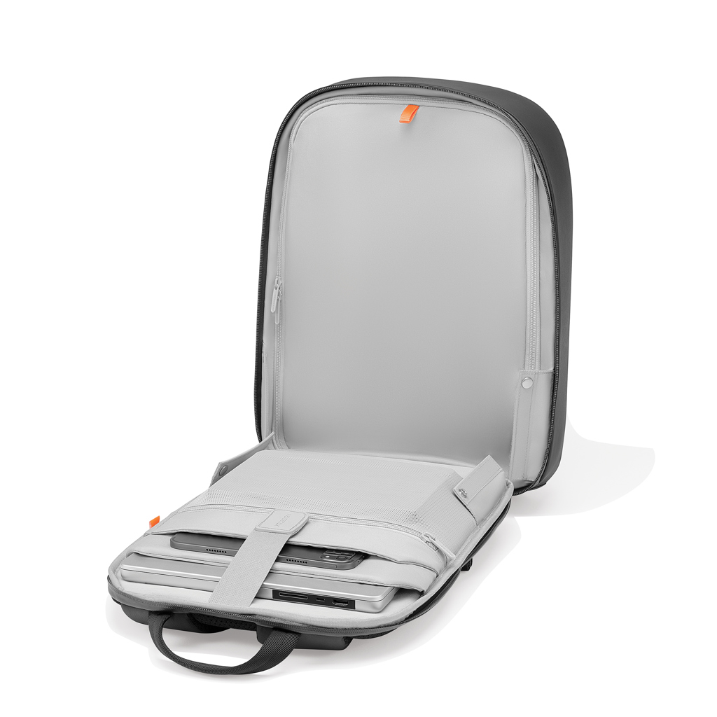 XD Design Bobby Edge Anti-Diebstahl-Rucksack aus R-PET mit RFID-Schutz und Logo-Veredelung