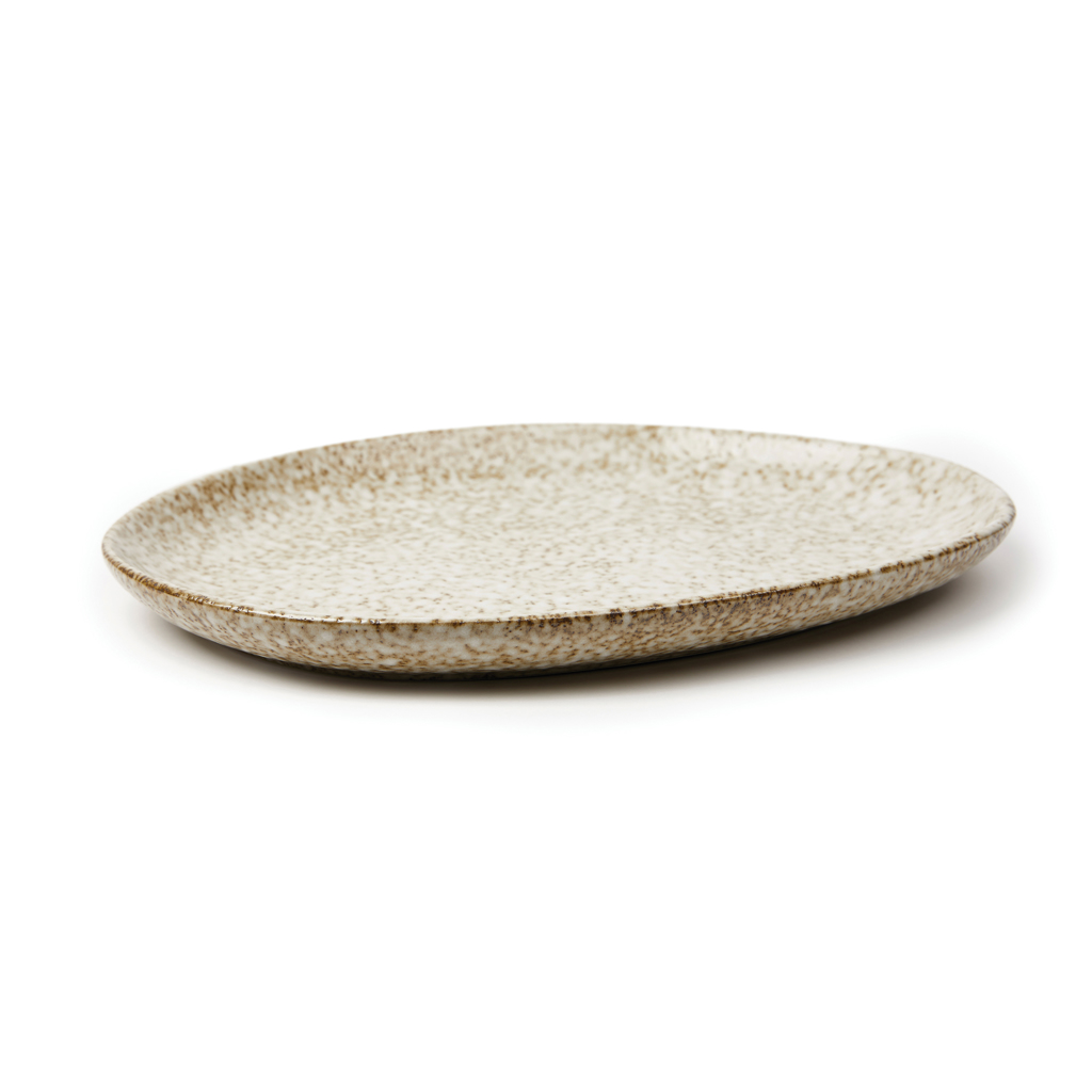 VINGA Nuvem Servierplatte aus handglasiertem Steingut, beige