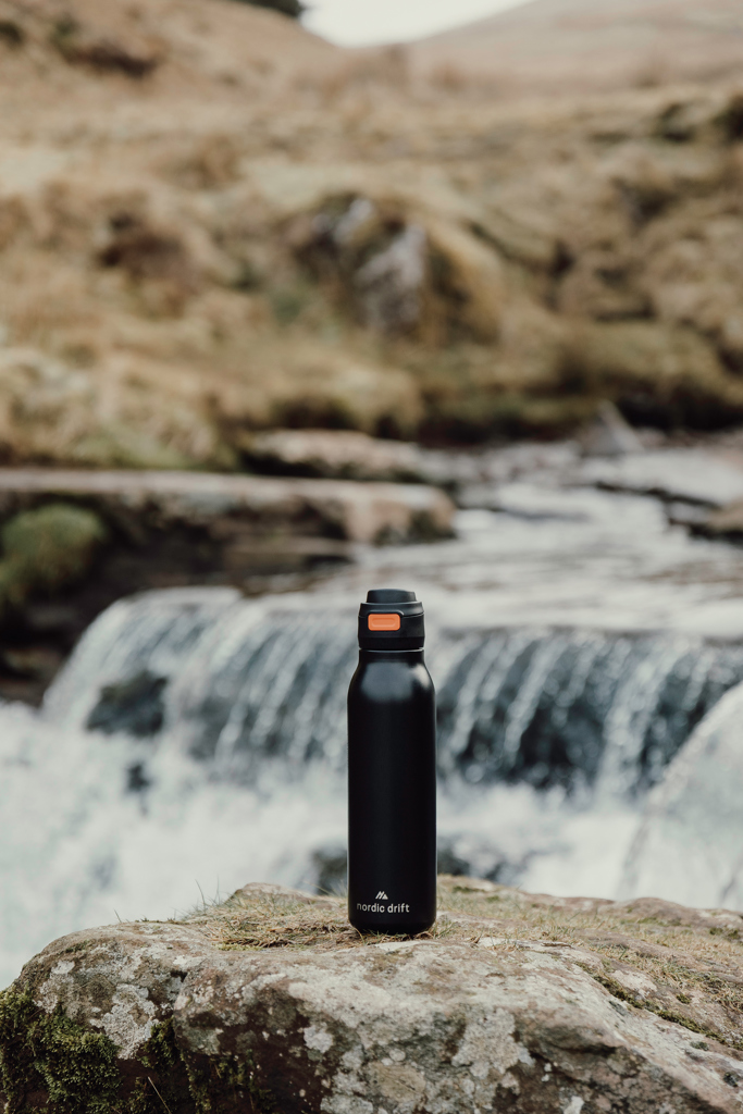 Nordic Drift Trail Wasserflasche 750ml aus 68 % recyceltem Edelstahl, RCS-zertifiziert, bedruckbar