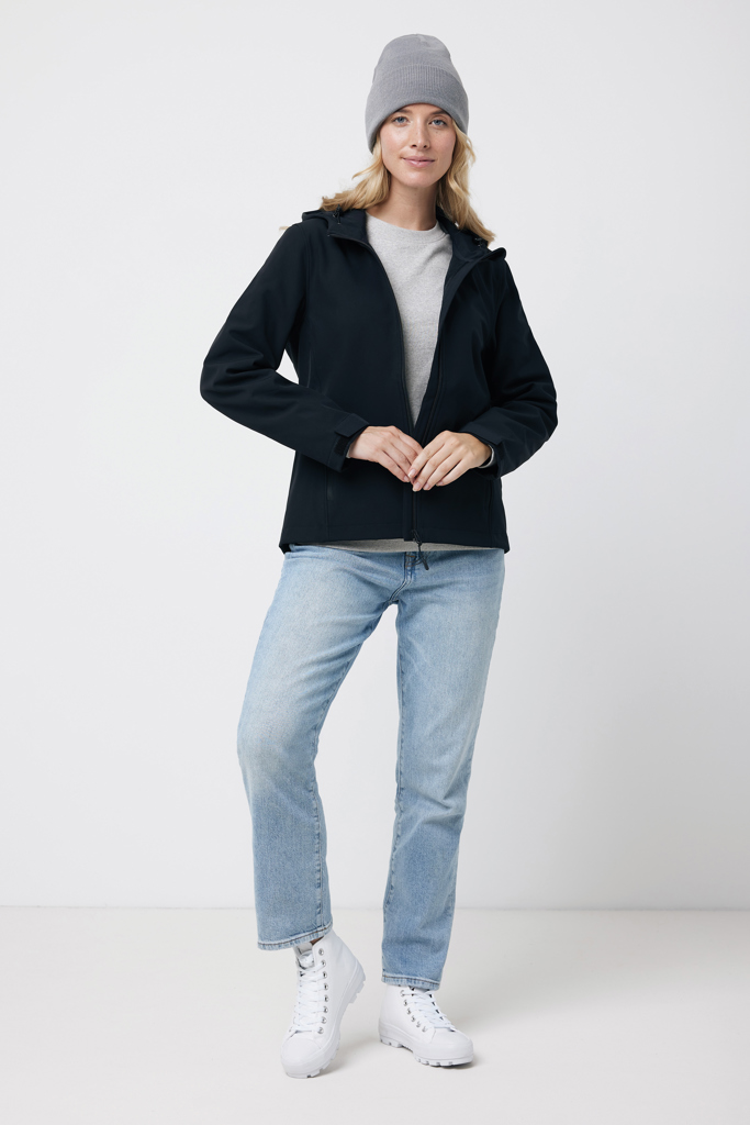 IQONIQ Makalu Damen-Softshelljacke aus recyceltem Polyester mit Logo-Veredelung IQONIQ Makalu Damen-Softshelljacke aus recyceltem Polyester mit Logo-Veredelung