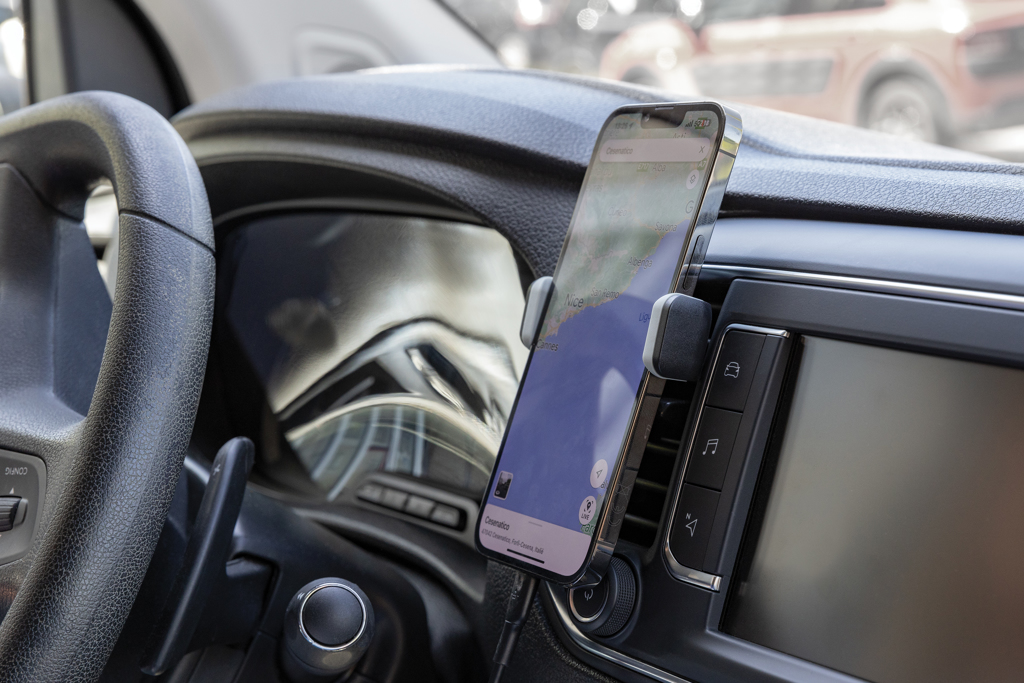 Acar 360° Auto-Handyhalterung aus RCS recyceltem ABS (XD Collection)