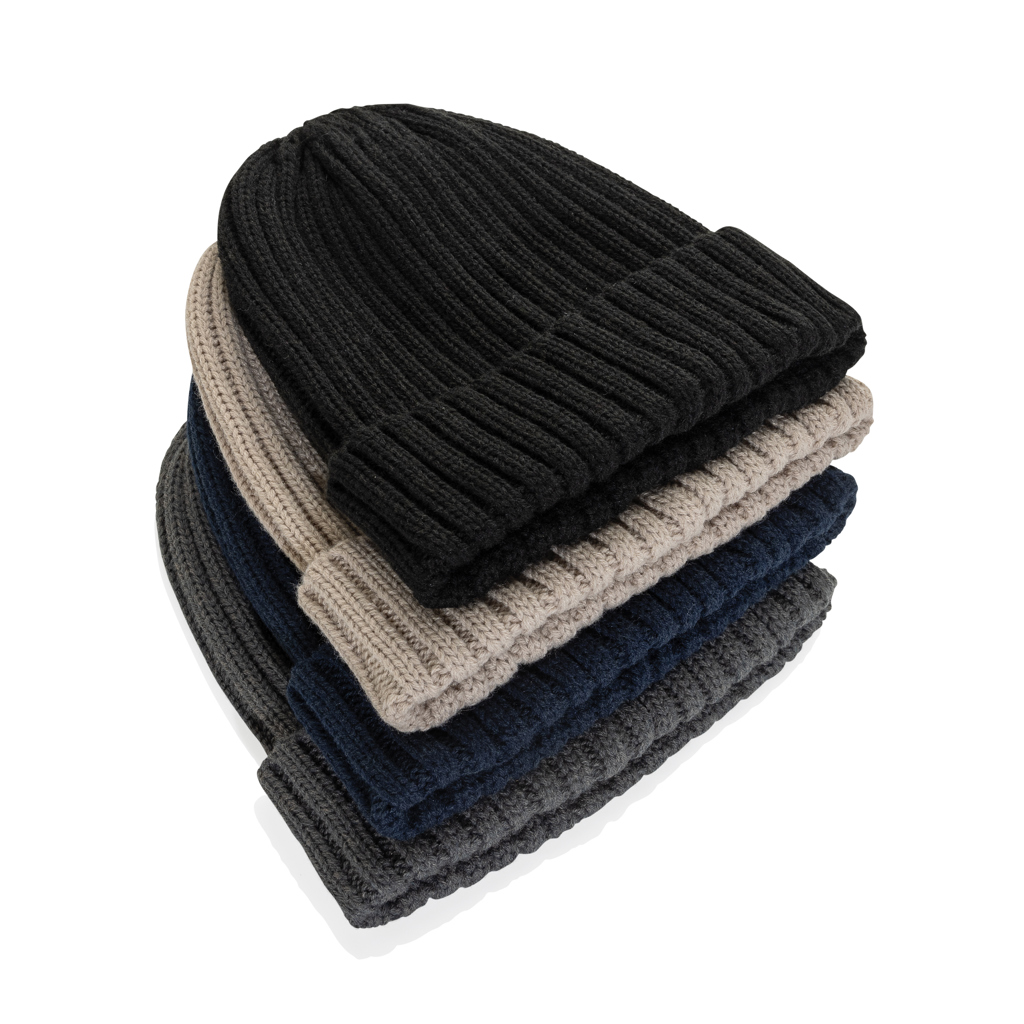 Kennedi AWARE™ Polylana® Beanie aus recyceltem Acryl mit Stickerei Kennedi AWARE™ Polylana® Beanie aus recyceltem Acryl mit Stickerei