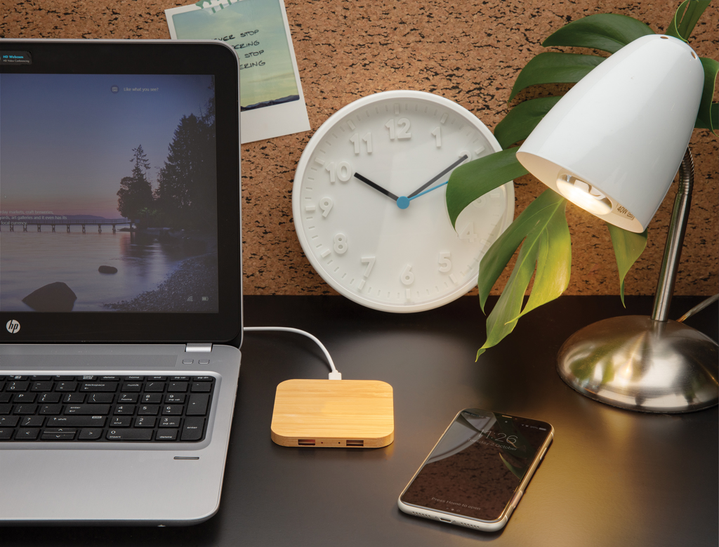 BambooCharge 5W Wireless mit USB – Elegantes Werbegeschenk für Events