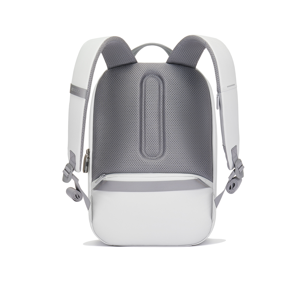 XD Design Bobby Edge Anti-Diebstahl-Rucksack aus R-PET mit RFID-Schutz und Logo-Veredelung