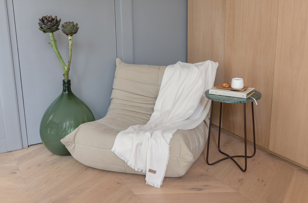 Ukiyo Aware Polylana gewebte Decke 130x150 cm mit Logo-Bestickung
