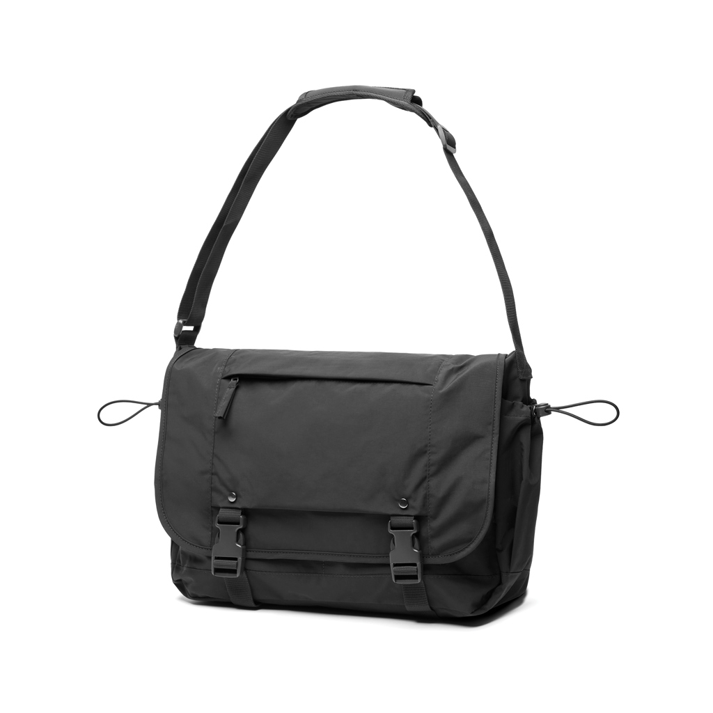 KENTO Urban Messenger Bag 15,6 Zoll aus RCS-recyceltem Nylon