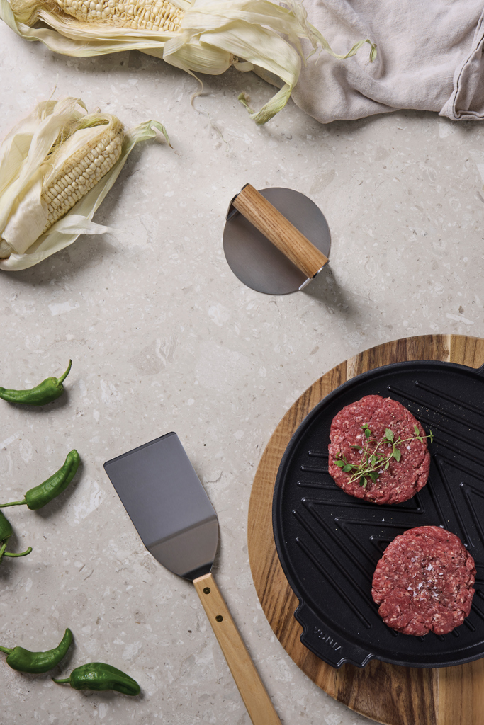 VINGA Paso Smash Burgerpresse – Edelstahl mit FSC-Holzgriff VINGA Paso Smash Burgerpresse – Edelstahl mit FSC-Holzgriff