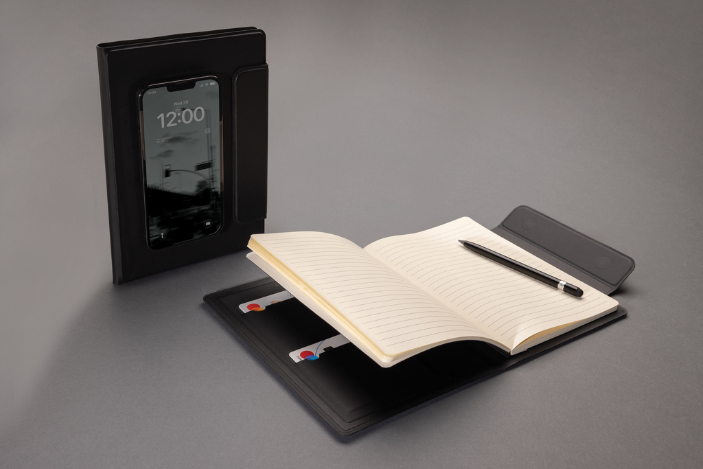 Stuart Magnet-Portfolio A5 aus recyceltem PU mit MagSafe-Halter